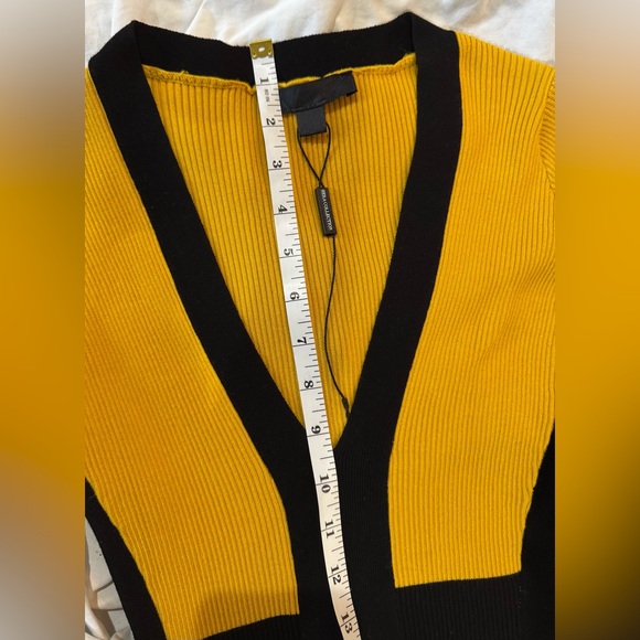 Yellow and Black Ribbed Knit Body-Con Long Sleeve Mini Dress (Size M) - Picture 8 of 13